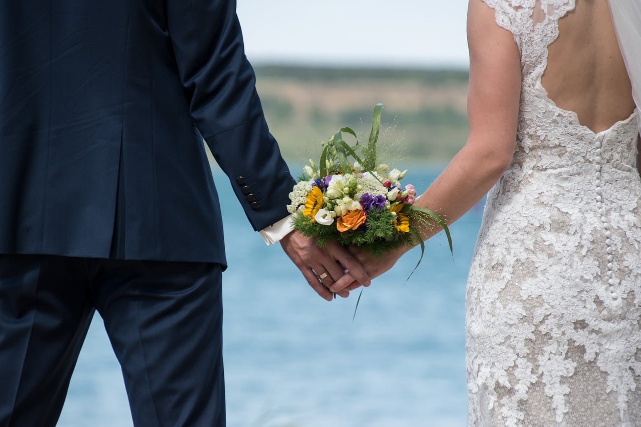 save-money-on-wedding